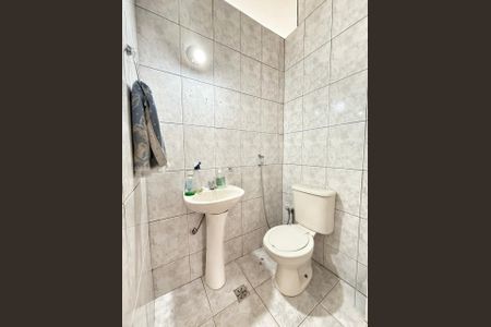 Casa à venda com 170m², 3 quartos e 1 vagaBanheiro