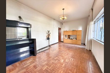 Casa à venda com 170m², 3 quartos e 1 vagaSala