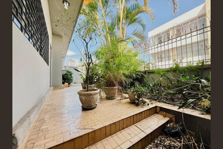 Casa à venda com 170m², 3 quartos e 1 vagaQuintal