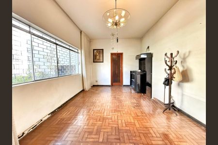 Casa à venda com 170m², 3 quartos e 1 vagaSala
