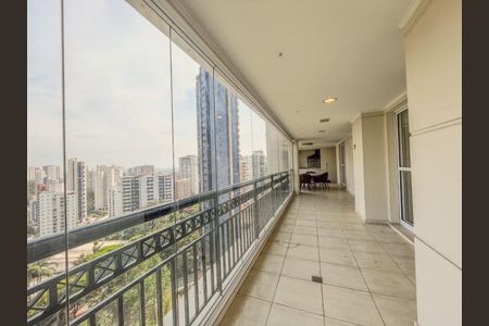 Apartamento à venda com 401m², 4 quartos e 5 vagas