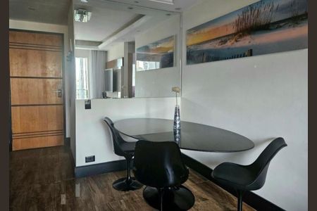 Apartamento à venda com 2 quartos, 56m² em Vila Olímpia, São Paulo