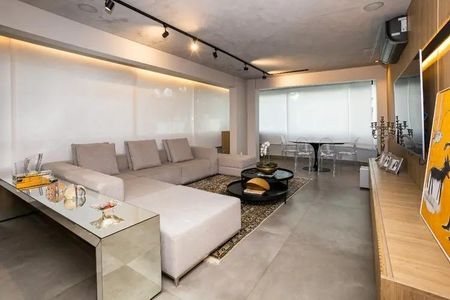 Apartamento à venda com 4 quartos, 209m² em Itaim Bibi, São Paulo