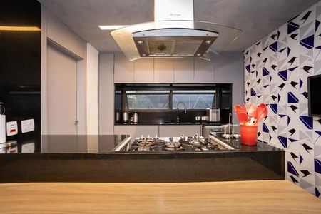 Apartamento à venda com 209m², 4 quartos e 3 vagas