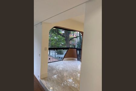 Apartamento à venda com 210m², 3 quartos e 4 vagas