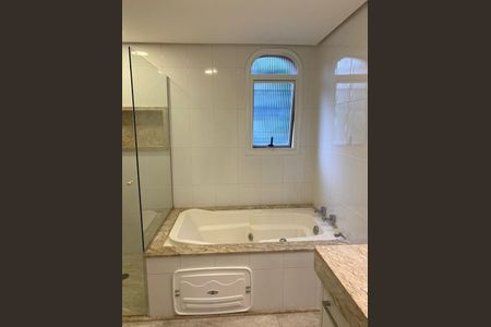 Apartamento à venda com 210m², 3 quartos e 4 vagas