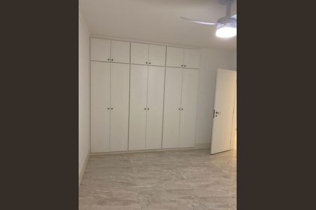 Apartamento à venda com 210m², 3 quartos e 4 vagas