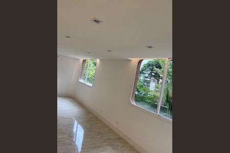 Apartamento à venda com 210m², 3 quartos e 4 vagas