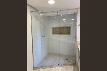 Apartamento à venda com 210m², 3 quartos e 4 vagas