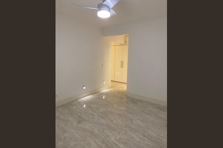 Apartamento à venda com 210m², 3 quartos e 4 vagas