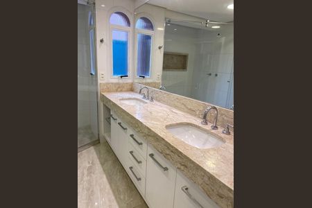 Apartamento à venda com 210m², 3 quartos e 4 vagas