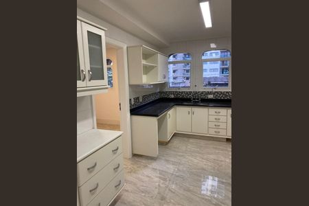 Apartamento à venda com 210m², 3 quartos e 4 vagas