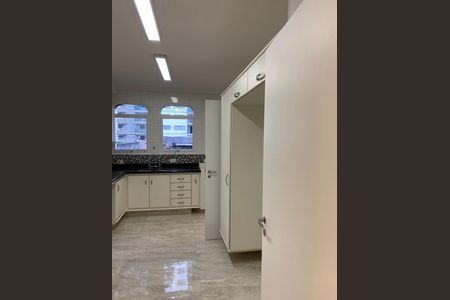 Apartamento à venda com 210m², 3 quartos e 4 vagas