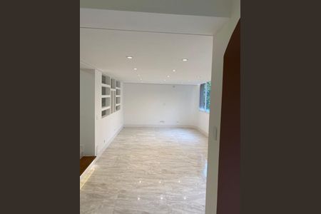 Apartamento à venda com 210m², 3 quartos e 4 vagas