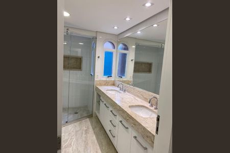 Apartamento à venda com 210m², 3 quartos e 4 vagas