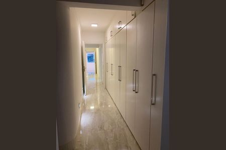 Apartamento à venda com 210m², 3 quartos e 4 vagas