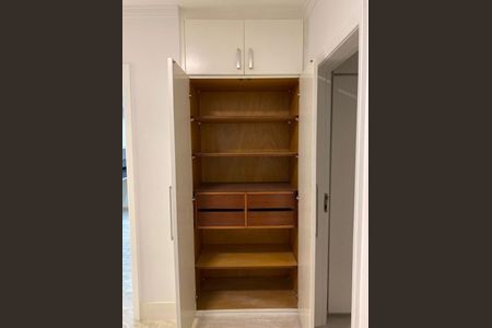 Apartamento à venda com 210m², 3 quartos e 4 vagas