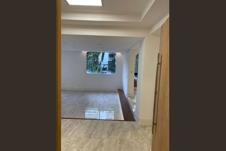 Apartamento à venda com 210m², 3 quartos e 4 vagas