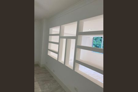 Apartamento à venda com 210m², 3 quartos e 4 vagas