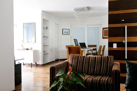 Apartamento à venda com 130m², 3 quartos e 1 vaga