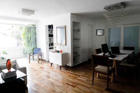 Apartamento à venda com 3 quartos, 130m² em Jardim Paulista, São Paulo