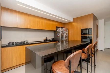 Apartamento à venda com 1 quarto, 90m² em Itaim Bibi, São Paulo