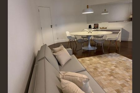 Apartamento para alugar com 3 quartos, 120m² em Indianópolis, São Paulo