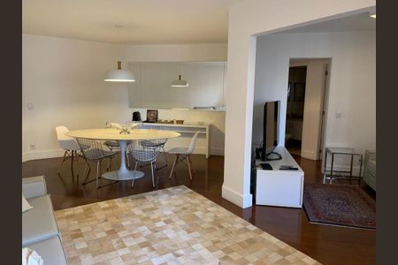 Apartamento para alugar com 3 quartos, 120m² em Indianópolis, São Paulo