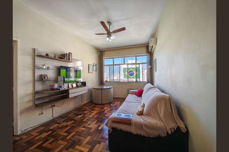 Apartamento à venda com 94m², 3 quartos e 1 vaga Apartamento à venda com 94m², 3 quartos e 1 vagaSala