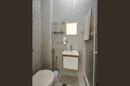 Apartamento à venda com 94m², 3 quartos e 1 vaga Apartamento à venda com 94m², 3 quartos e 1 vagaBanheiro de serviço