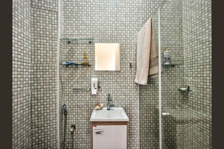 Apartamento à venda com 94m², 3 quartos e 1 vaga Apartamento à venda com 94m², 3 quartos e 1 vagaBanheiro de serviço