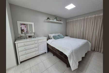 Apartamento à venda com 4 quartos, 156m² em Charitas, Niterói
