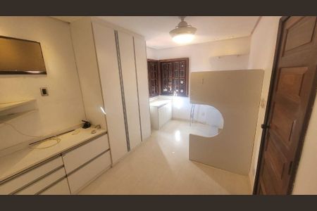 Casa à venda com 6 quartos, 314m² em São Francisco, Niterói