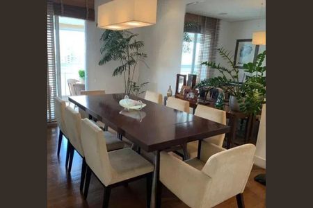 Apartamento à venda com 3 quartos, 275m² em Indianópolis, São Paulo