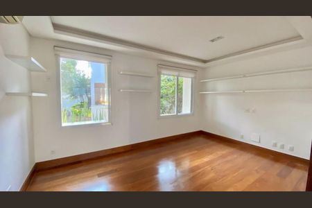 Casa à venda com 4 quartos, 608m² em Jardim Petropolis, São Paulo