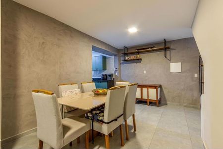 Casa à venda com 3 quartos, 200m² em Santo Amaro, São Paulo