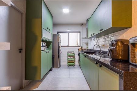 Casa à venda com 3 quartos, 200m² em Santo Amaro, São Paulo