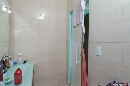 Casa à venda com 320m², 3 quartos e 3 vagasBanheiro da Suíte