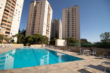 Apartamento à venda com 84m², 3 quartos e 1 vagaÁrea comum - Piscina