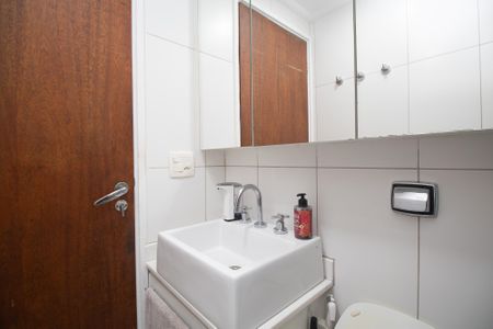 Apartamento à venda com 84m², 3 quartos e 1 vagaBanheiro Social