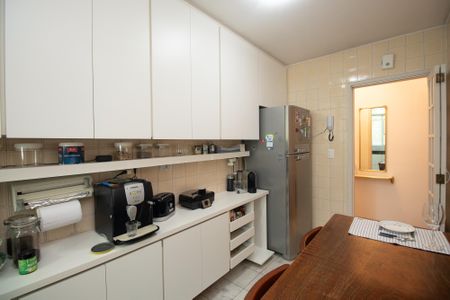 Apartamento à venda com 84m², 3 quartos e 1 vagaCozinha