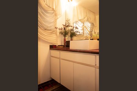 Apartamento à venda com 220m², 3 quartos e 3 vagasLavabo