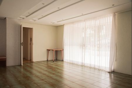 Apartamento à venda com 220m², 3 quartos e 3 vagasÁrea comum - Salão de festas