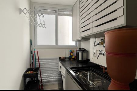 Apartamento à venda com 63m², 2 quartos e 1 vaga Apartamento à venda com 63m², 2 quartos e 1 vagaÁrea de Serviço