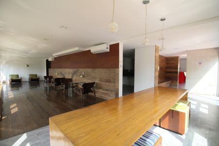 Apartamento para alugar com 70m², 2 quartos e 2 vagasÁrea comum - Salão de festas