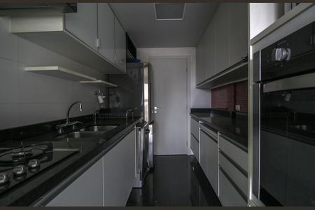 Apartamento para alugar com 70m², 2 quartos e 2 vagasCozinha - Armários