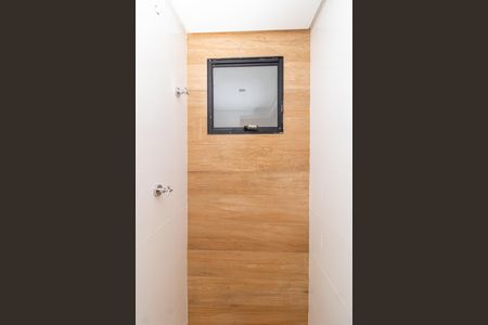 Banheiro de apartamento à venda com 1 quarto, 33m² em Vila Nova Carolina, São Paulo