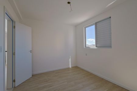 Apartamento à venda com 93m², 2 quartos e 2 vagas Apartamento à venda com 93m², 2 quartos e 2 vagasSuíte