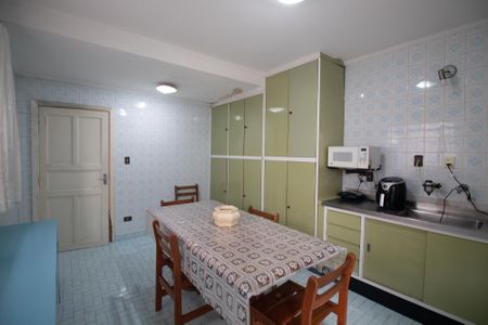 Casa à venda com 95m², 3 quartos e 2 vagasCozinha