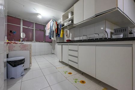 Apartamento à venda com 178m², 3 quartos e 2 vagas Apartamento à venda com 178m², 3 quartos e 2 vagasCozinha